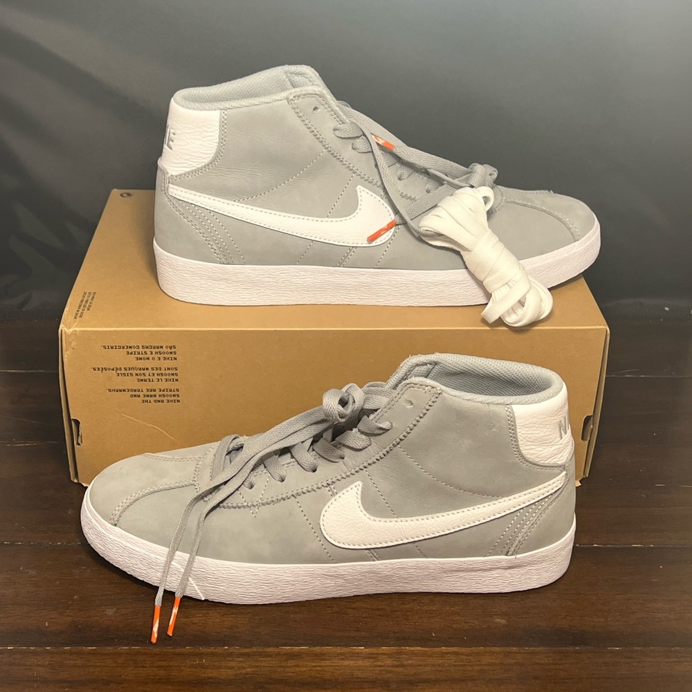 Women's Size 11.5 / Men's 10 Nike SB Bruin Hi ISO Wolf Grey White DV5472-001